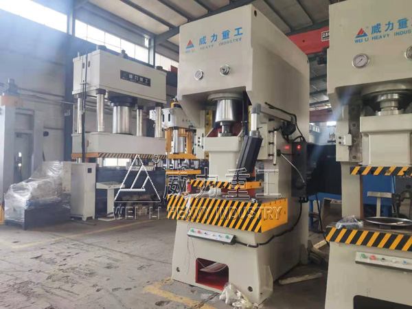 伺服125噸油壓沖床